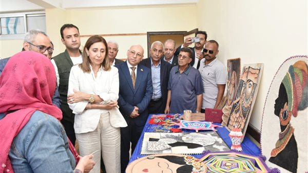 جانب من جولة الوزيرة