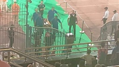 نقل محمد حمدي إلى المستشفى بعد إصابته في مباراة مصر وإثيوبيا 