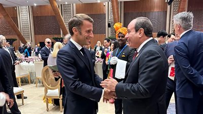 الرئيس السيسي يعقد لقاء جانبيا مع نظيره الفرنسي بقمة مجموعة العشرين بالهند