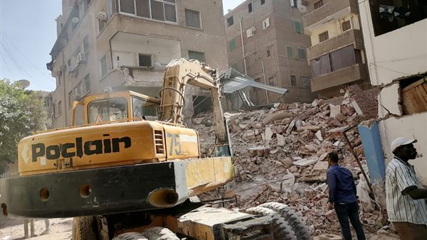 رفع أنقاض العقار