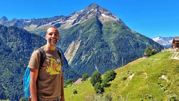 المؤلف عماد مطر