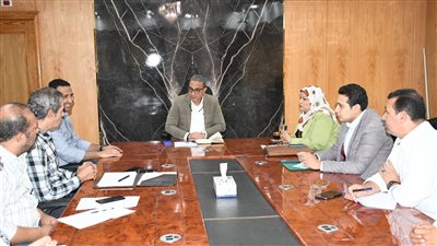 محافظ الفيوم يتابع جهود إعادة التوازن البيئي لبحيرة قارون والتجهيز لتزويدها بزريعة أسماك