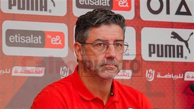 شوبير: الغضب يسيطر على فيتوريا بسبب تخبط المواعيد