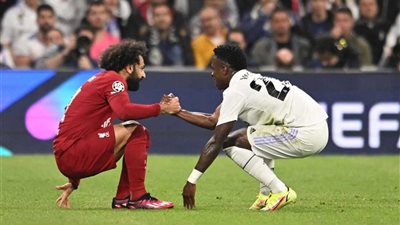 احتمالية لبيع صلاح.. ليفربول يستهدف ضم فينسيوس في الصيف