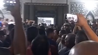 أهالي الشرقية يشيعون جنازة شقيقين بعد العثور على جثتيهما متحللتين داخل ترعة | بث مباشر