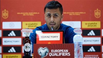  لاعب مانشستر سيتي ينتقد انتقال اللاعبين إلى الدوري السعودي: استنزاف للمواهب 