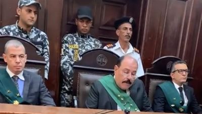 المؤبد لـ 3 والإعدام لـ 6 آخرين.. جنايات الإسماعيلية تقضي بمعاقبة المتهمين بإنهاء حياة صبي داخل صيدلية| بث مباشر 