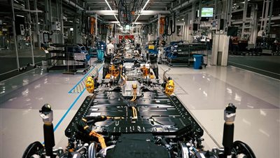 بورش وأودي تستدعيان 6676 سيارة كهربائية بسبب خطر نشوب حريق 