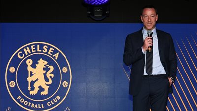 توقيعه بـ100 جنيه إسترليني و500 للعشاء معه.. غضب جماهيري من قائمة أسعار مقابلة أسطورة تشيلسي