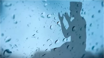 دعاء المطر والرياح.. أدعية جميلة لمن تحب بعد نزول المطر 