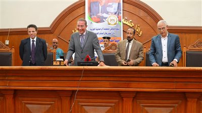 لتجديد الثقة.. موظفو محكمة جنوب دمنهور ينظمون ممرا شرفيا لرئيس المحكمة| صور