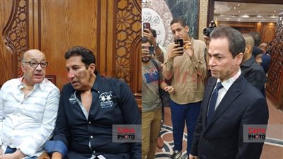 هاني رمزي وأحمد المسلماني وحجاج عبد العظيم يحضرون عزاء والدة تامر أمين