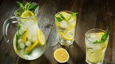 يعزز صحة البشرة ويحد من الإجهاد.. فوائد عصير الليمون 