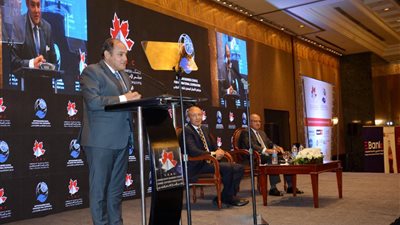 وزير التجارة: إصدار 720 رخصة صناعية خلال عام.. والأراضي المخصصة للمستثمرين زادت بنسبة 530%
