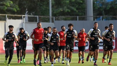 مران الأهلي.. محاضرة بالفيديو وتراي ماتش للاعبين