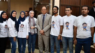 رئيس جامعة حلوان يشهد ختام فعاليات النشاط العلمي والتكنولوجي بأسبوع شباب الجامعات | صور 