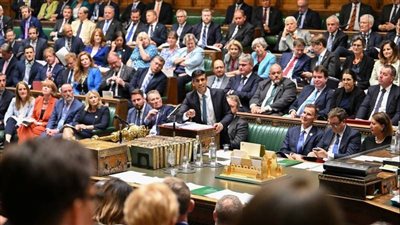 مجلس العموم البريطاني يؤيد حظر استخدام الكاميرات الصينية بالمواقع الحكومية