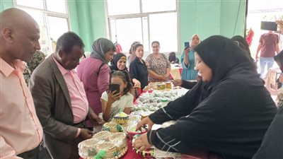 افتتاح معرض المشغولات اليدوية أيادي مصر بمصنع السكر في أسوان