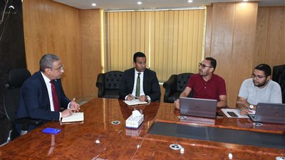 محافظ الفيوم يتابع الموقف التنفيذي لمشروعات حياة كريمة بقرى يوسف الصديق