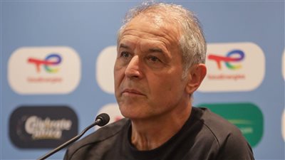 كولر في أزمة قبل مباراة الأهلي وشباب بلوزداد الجزائري في بطولة إفريقيا