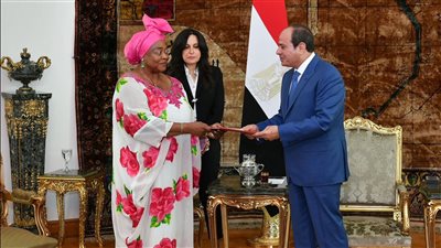 رئيسة مجلس شيوخ غينيا الاستوائية تسلم السيسي رسالة خطية من الرئيس الغيني