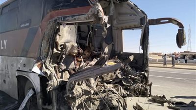 الأتوبيس اتفرم.. إصابة 37 شخصًا في انقلاب حافلة بطريق الإسكندرية مطروح 