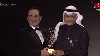 خلال حفله بجدة.. السعودية تكرّم محمد ثروت وتدعوه لإحياء حفل آخر بموسم الرياض