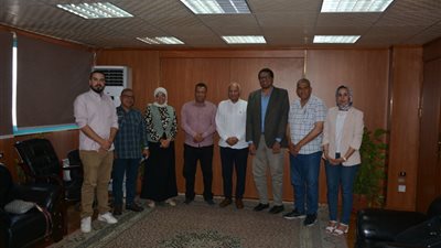 وفد وزارة التخطيط يزور محافظة البحيرة لمتابعة مُبادرة القرية الخضراء