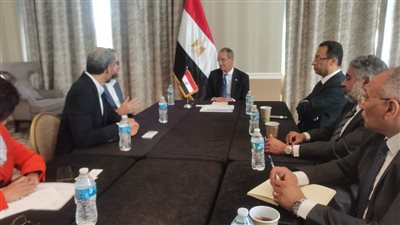 وزير الاتصالات يبحث مع شركات أمريكية فرص التعاون والاستثمار بمجال تصميم الإلكترونيات