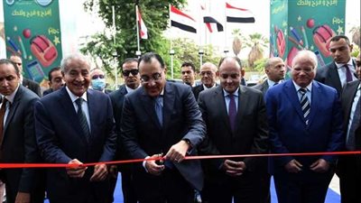 بخصومات تصل لـ 50%.. رئيس الوزراء يفتتح معرض أهلا مدارس بأرض المعارض بمدينة نصر | بث مباشر