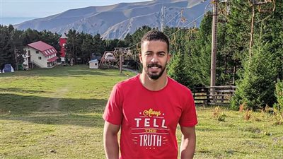 المحطة النهائية.. لاعب المصارعة الهارب سيف شكري يعلن وصوله إلى إيطاليا