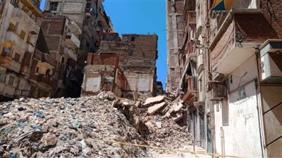 استمرار عمليات إزالة عقار كرموز المائل في الإسكندرية | بث مباشر