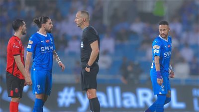 أول ظهور لـ نيمار.. الهلال يمطر شباك الرياض بسداسية في الدوري السعودي 