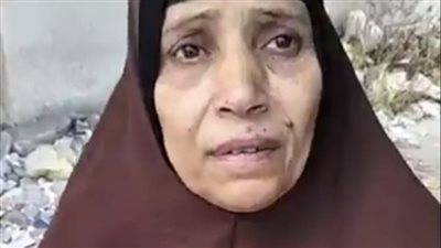 بعد تأجيل الجلسة.. والدة ضحية تاجر ملابس بكفر الشيخ: وجع قلبي على بنتي بسبب بلوزة | بث مباشر