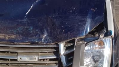 إصابة 6 أشخاص في تصادم سيارتين بطريق السويس