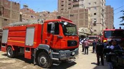 بسبب مخلفات الأراضي الزراعية.. السيطرة على حريق 5 منازل بالمنيا | بث مباشر