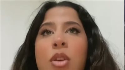 بسبب وزنه.. بلوجر تهاجم ملاهي منعت شقيقها من ذوي الاحتياجات من لعب بعض الألعاب