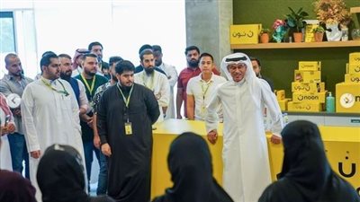 رجل الأعمال الإماراتي محمد العبار يزور أعضاء فريق شركة نون في الرياض 