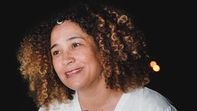 غالية بنعلي عن انتقادات شكل شعرها: خلقة ربنا أغيّر فيها ليه؟.. والغنا بالنسبة لي شفاء وصلاة