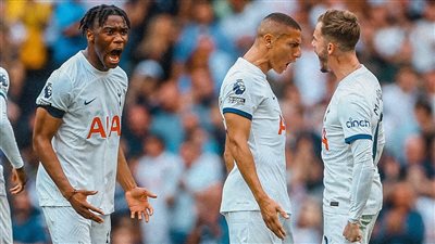 توتنهام يحقق ريمونتادا ويفوز بثنائية على شيفيلد بالدوري الإنجليزي