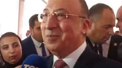 خصومات تصل لـ30%.. محافظ الإسكندرية يفتتح معرض أهلا مدارس في أرض كوتة | بث مباشر