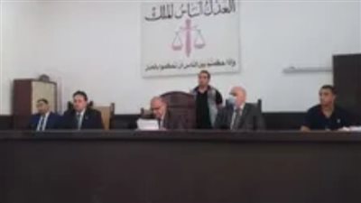 أولى جلسات محاكمة المتهم بإنهاء حياة جاره بالفأس في الفيوم اليوم