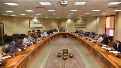 رئيس جامعة أسيوط: تسخير كل سبل الدعم المالي واللوجيستي للاعتماد المؤسسي للكليات والبرامج الأكاديمية