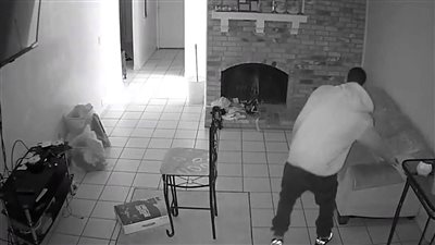 استدعاء رئيس اتحاد ملاك عقار بعين شمس بعد سرقة أثاث شقة قيمته مليون جنيه