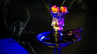 ربطه بحبل عشان لعب في الشيشة وسحب نفسين.. وفاة صبي على يد عمه في إمبابة | تحقيقات