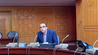 نائب محافظ الإسماعيلية يناقش مشكلات المزارعين والفلاحين 