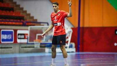 يد الأهلي يفوز على أصحاب الجياد ويواصل صدارته لدوري المحترفين