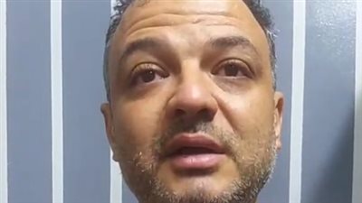 يعاني من مشاكل بالكلى والكبد.. والد طفل يعاني من مرض نادر بشبرا الخيمة: نفسي يتعالج |بث مباشر 