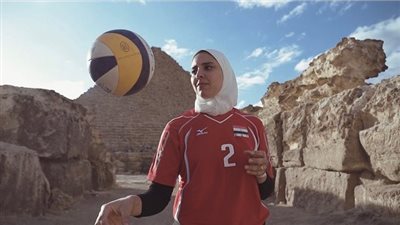 دعاء غباشي لاعب الطائرة الشاطئية تكشف كواليس مشاركتها في ألعاب المتوسط وحظوظ تأهل الفراعنة للأولمبياد | حوار