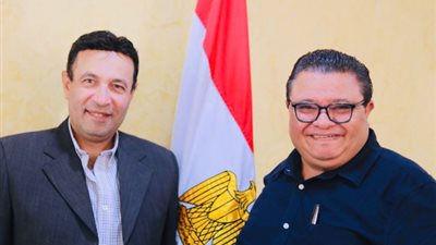 المخرج خالد جلال يناقش الخطة المقبلة لبيت الفنون الشعبية والاستعراضية